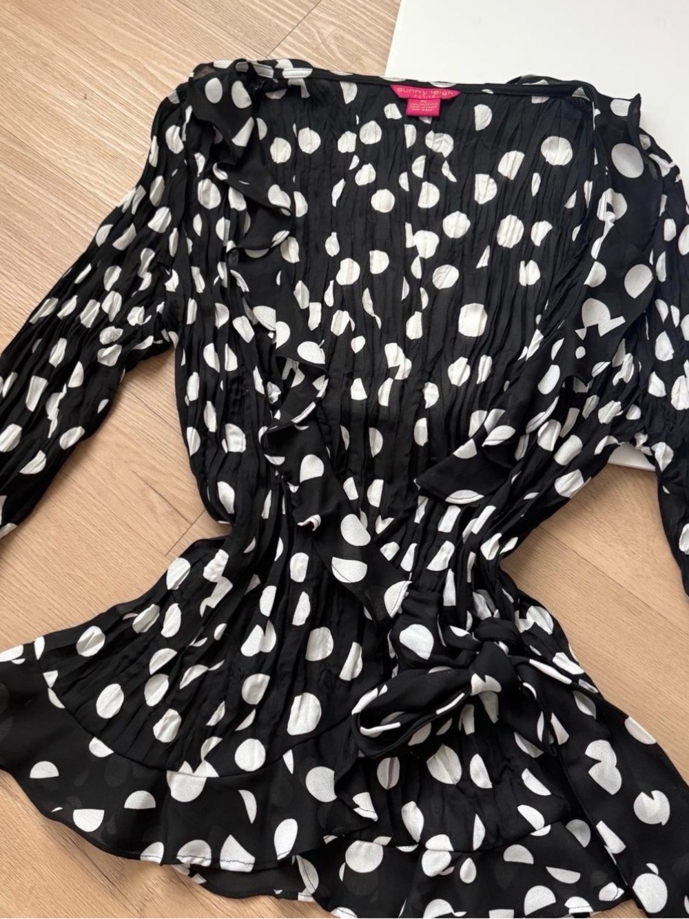 Black and White Polka Dot Blouse - Picture 5 of 5